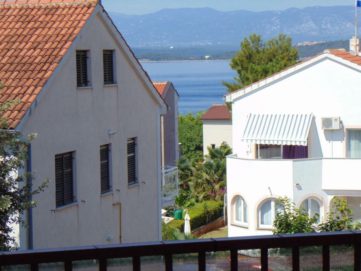 Apartment Mia Malinska Eksteriør bilde