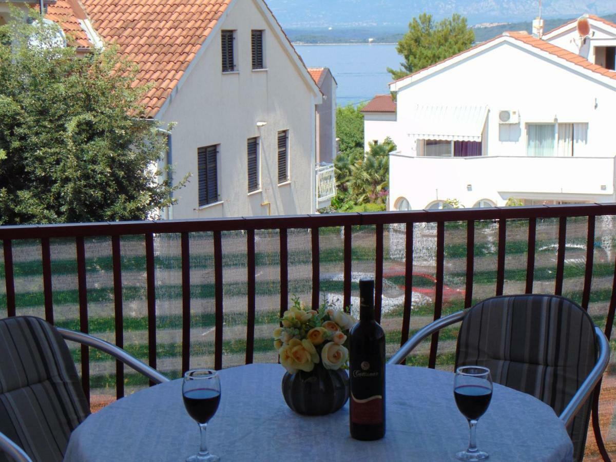 Apartment Mia Malinska Eksteriør bilde