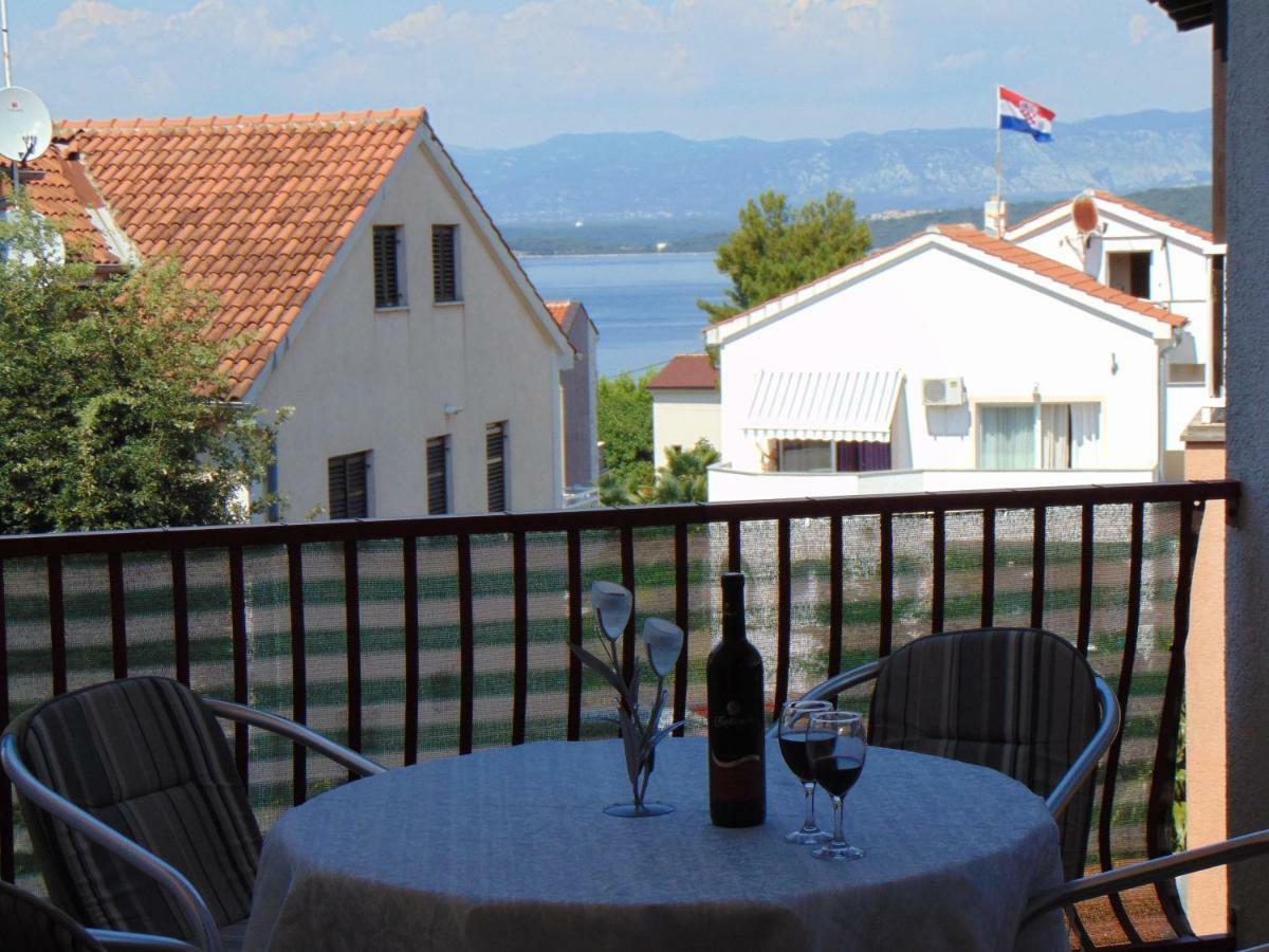 Apartment Mia Malinska Eksteriør bilde